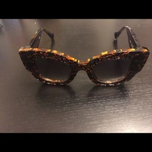 Fendi Sunglasses-NIB Style F0106
